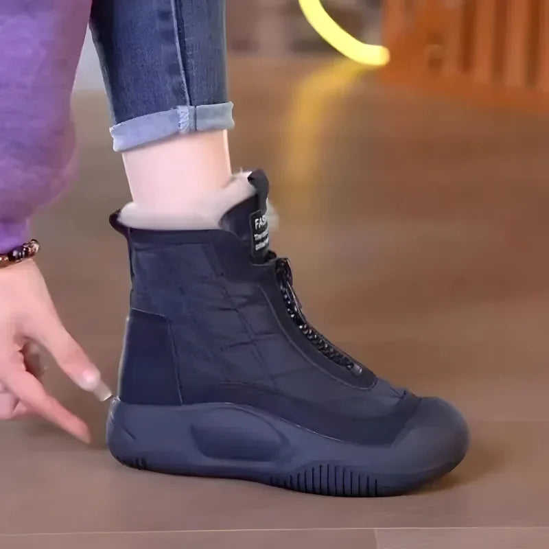 Maddie | White Qulted Boots - MABEL LONDON