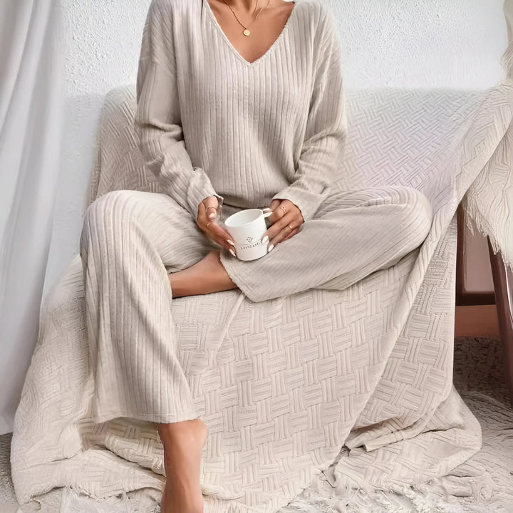 MADEL™ - Comfy Drop Shoulder Long Sleeve Top and Pants Set - MABEL LONDON