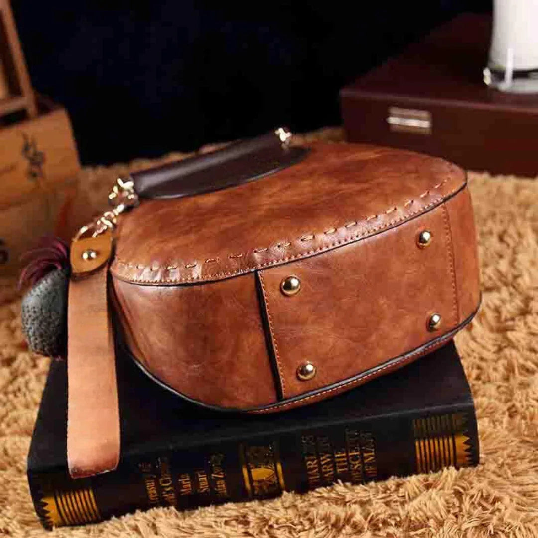 Naelle | Sleek Leather Crossbody - MABEL LONDON