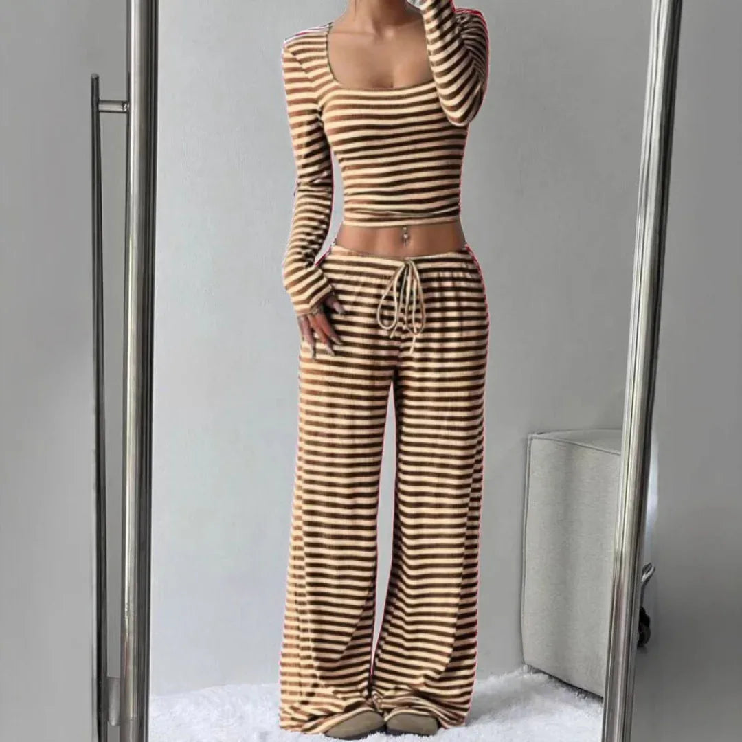 PAMAYPAY™ - Relaxed Fit Crop Top and Pant Lounge Co-ord - MABEL LONDON