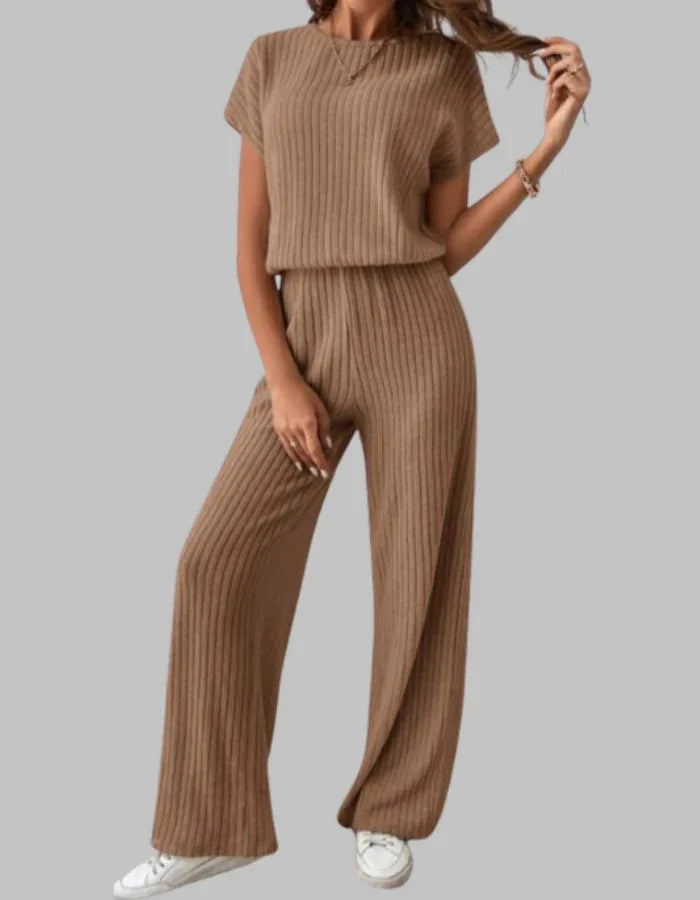 MAGGIE™ - Casual Short Sleeve Top and Pants Set - MABEL LONDON