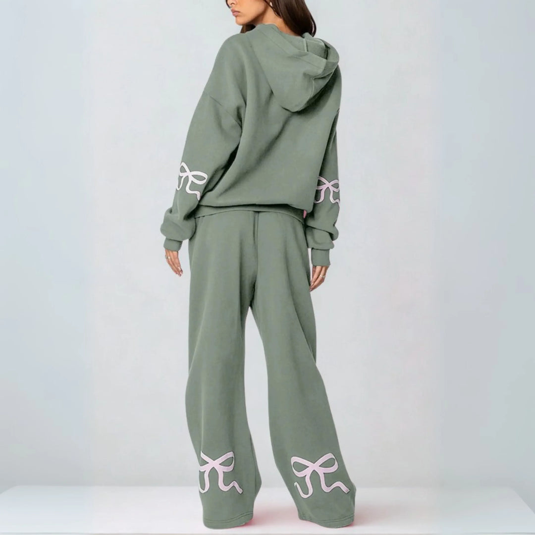 TAMINA™ - Casual Oversized Sweatshirt and Wide Leg Pants - MABEL LONDON