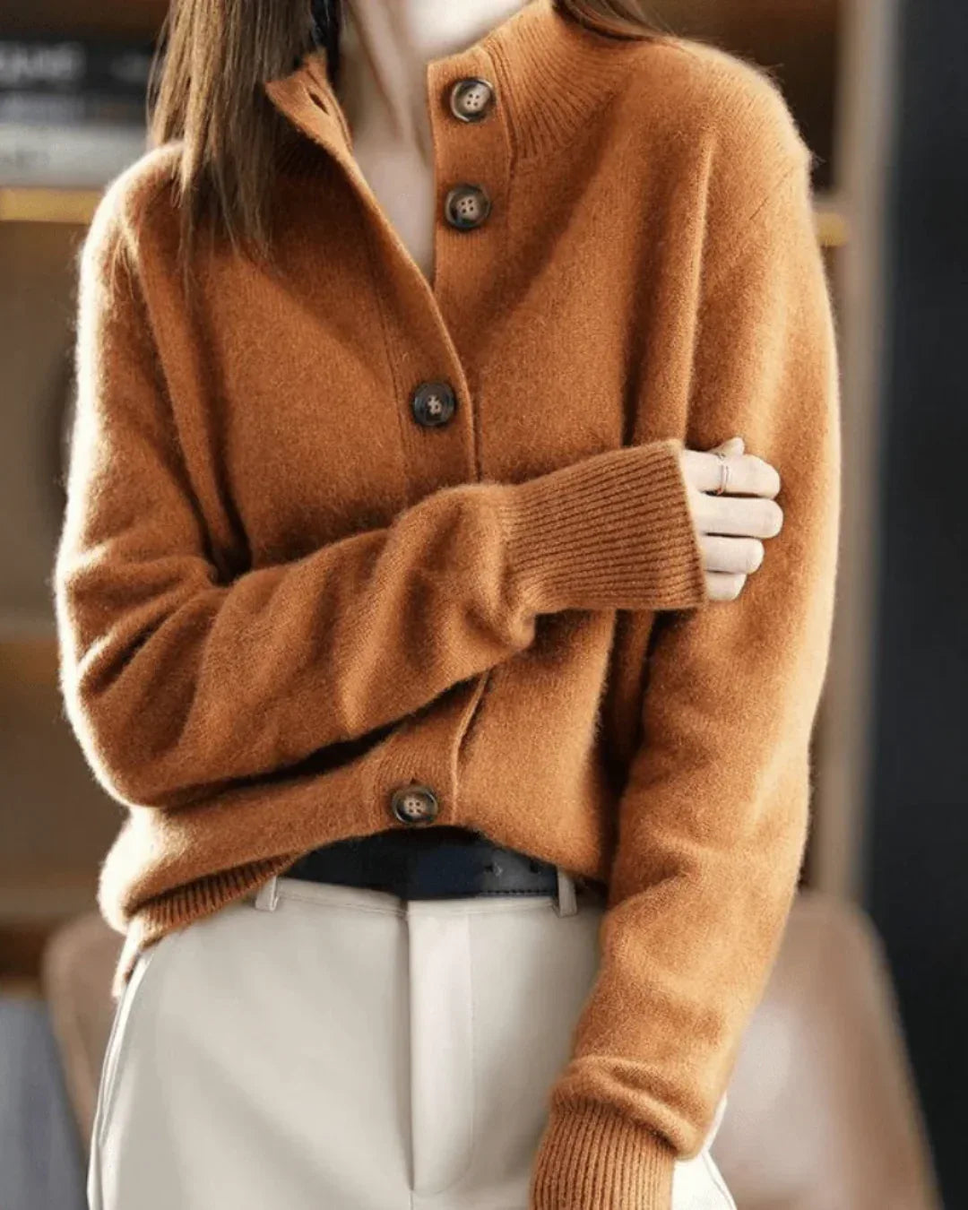 Claire | Retro-Style Cashmere Cardigan - MABEL LONDON