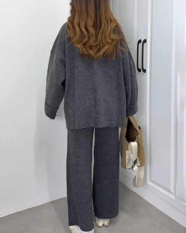 DELILAH™ - Comfy Two-Piece Set - MABEL LONDON