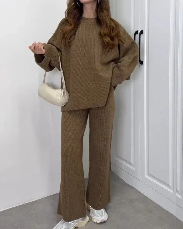 DELILAH™ - Comfy Two-Piece Set - MABEL LONDON