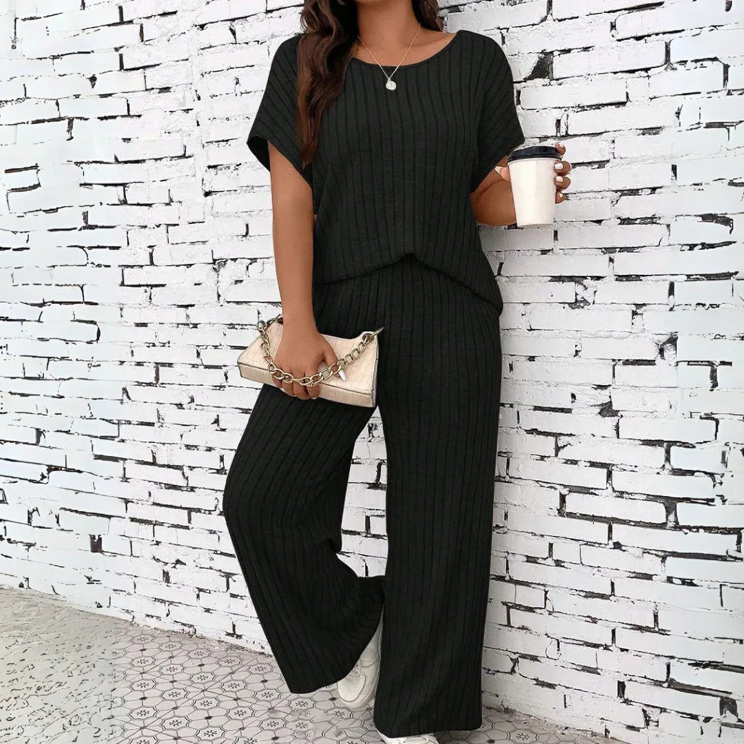 WAUNA™ - Casual Plus Size Short Sleeve Top and Pants Set - MABEL LONDON