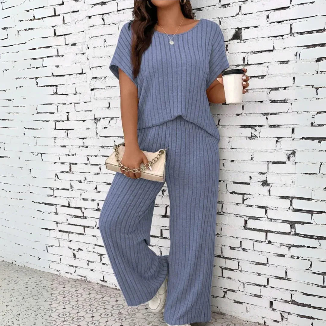 WAUNA™ - Casual Plus Size Short Sleeve Top and Pants Set - MABEL LONDON