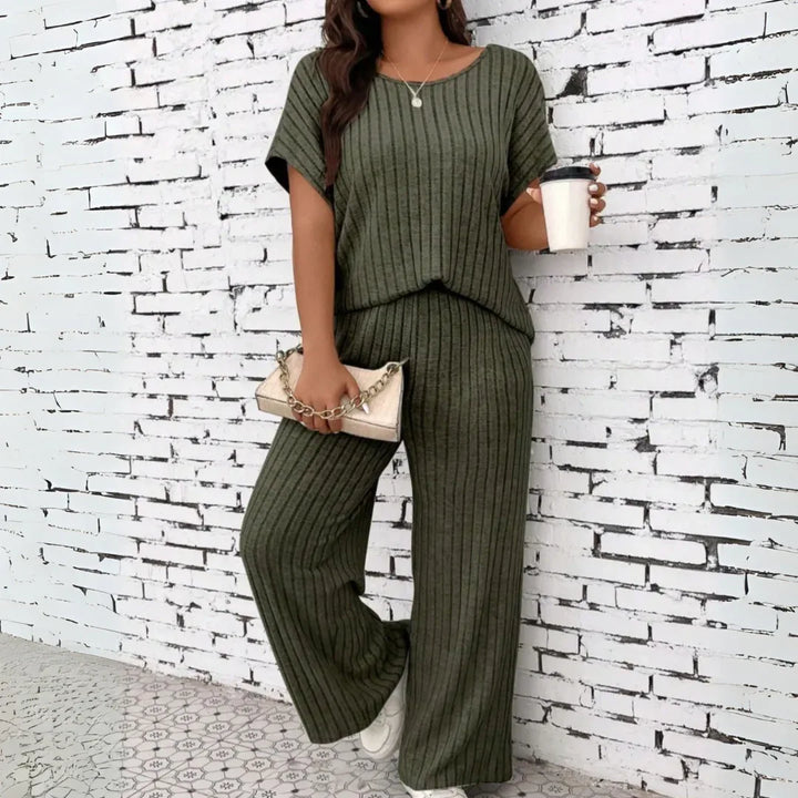 WAUNA™ - Casual Plus Size Short Sleeve Top and Pants Set - MABEL LONDON