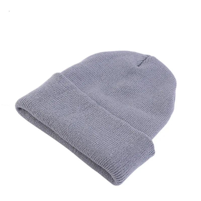 ELVIA™ – Lightweight Casual Knit Beanie - MABEL LONDON