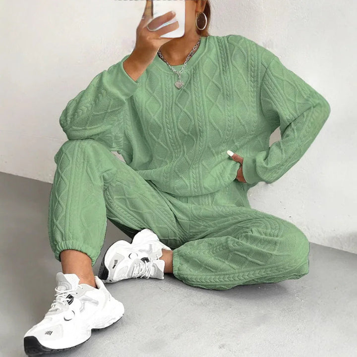 DALI™ - Comfy Long Sleeve Sweatshirt and Sweatpants Set - MABEL LONDON