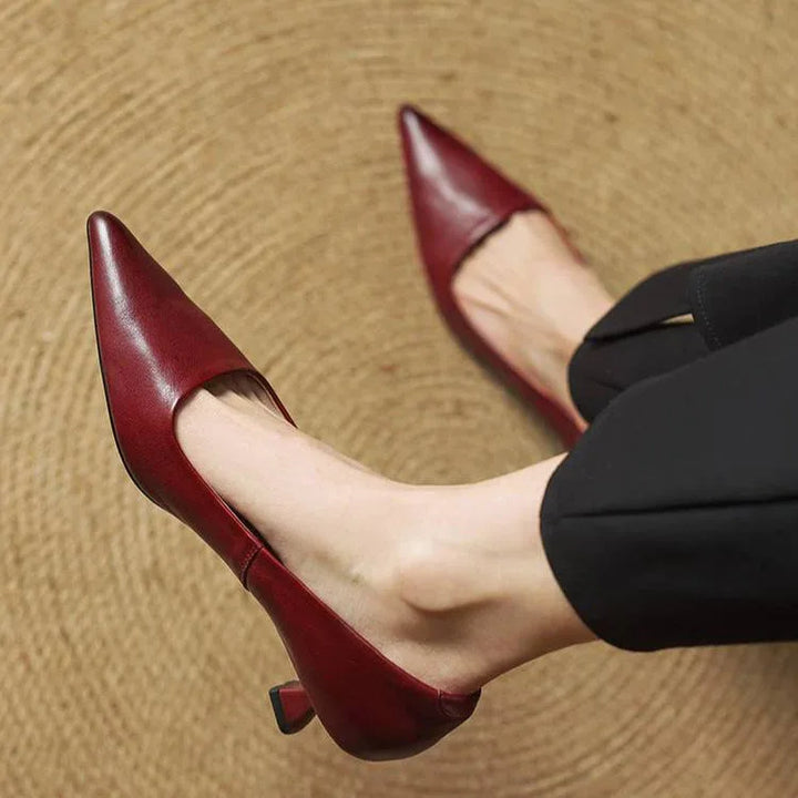 Sarah | Refined Pointed Toe Leather Pumps - MABEL LONDON