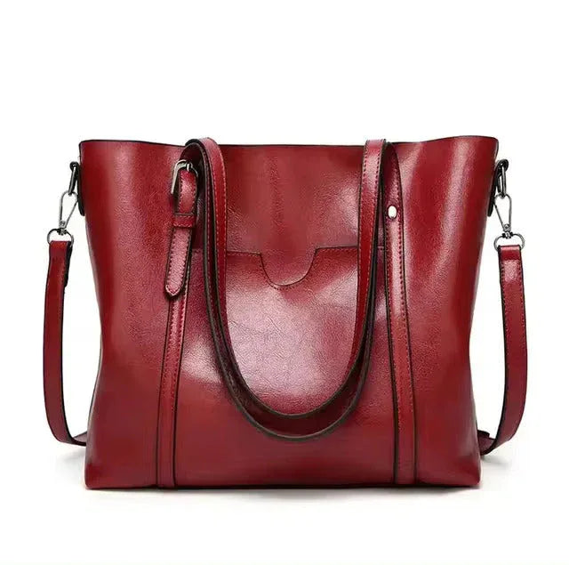 Daphira | Sleek Leather Shoulder Bag - MABEL LONDON