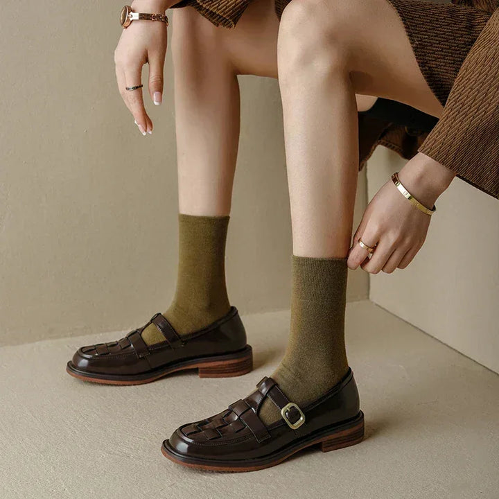 Isava | Vintage-Style Retro Flats - MABEL LONDON