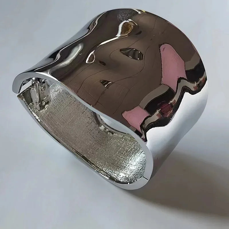 RAYNA™ – Chic Asymmetric Statement Bangle - MABEL LONDON