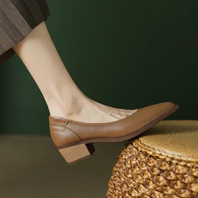 Michela | Graceful Mid-Heeled Shoes - MABEL LONDON