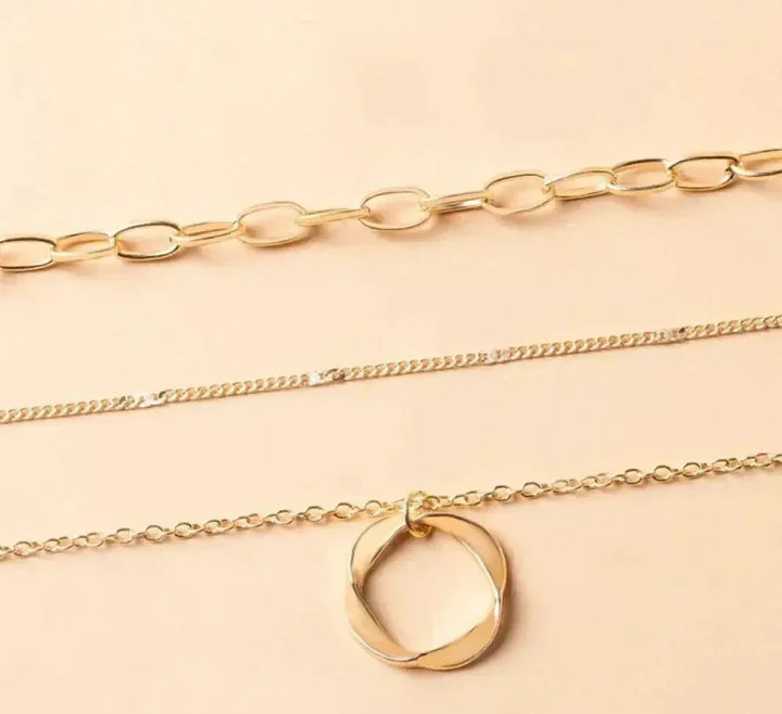 Elegant Layered Gold Chain & Pendant Necklace - MABEL LONDON